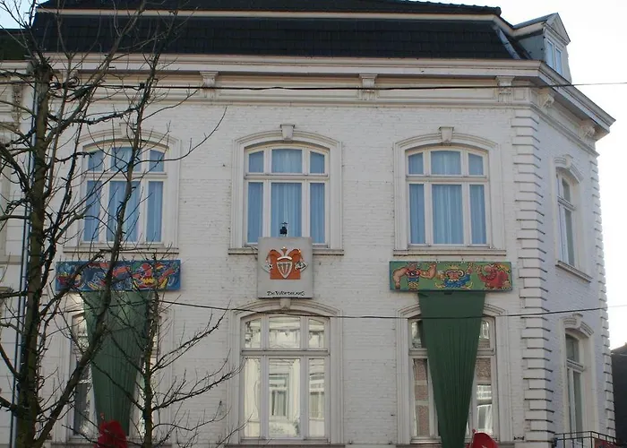 波什斯坦什伯格酒店 2*