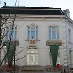 Stadsherberg De Poshoorn 2*