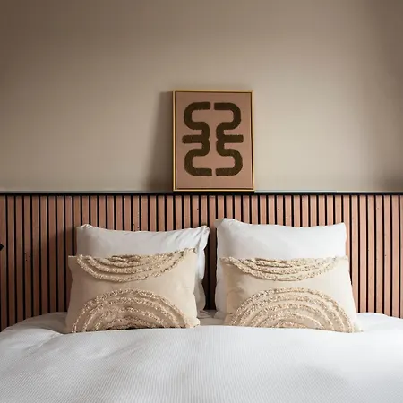 Stadsherberg De Poshoorn 2*