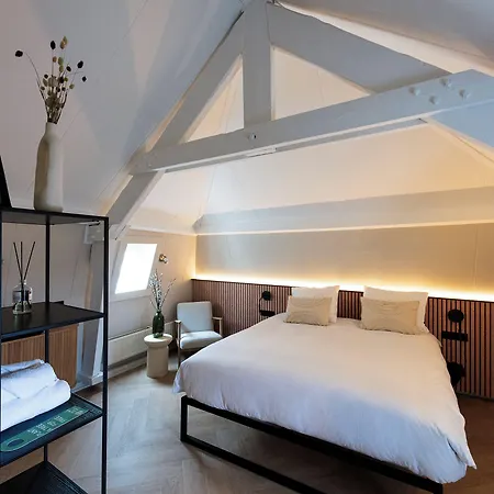 Stadsherberg De Poshoorn 2* Maastricht