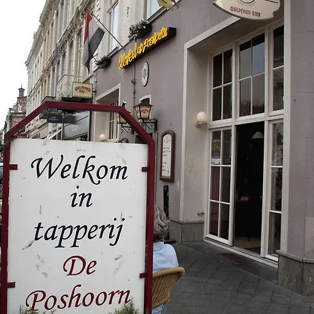 Stadsherberg De Poshoorn 2*
