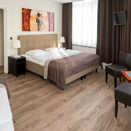 Hotel Stadsherberg De Poshoorn 2*