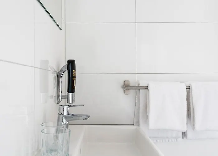 Stadsherberg De Poshoorn 2*