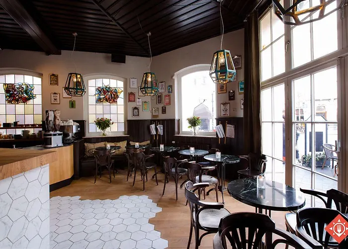 Stadsherberg De Poshoorn Hotell 2*