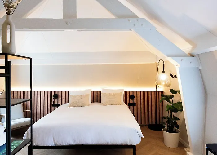 Stadsherberg De Poshoorn Hotell 2*