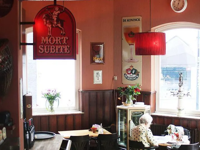 Stadsherberg De Poshoorn