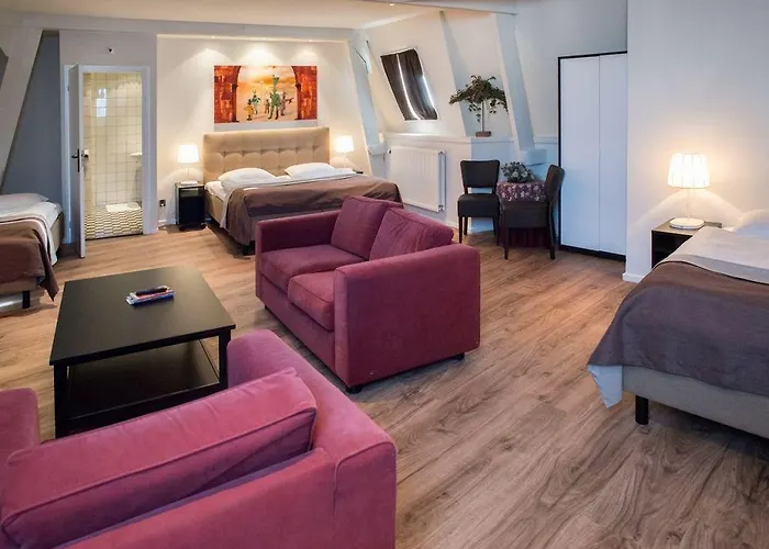 Stadsherberg De Poshoorn Hotell 2*