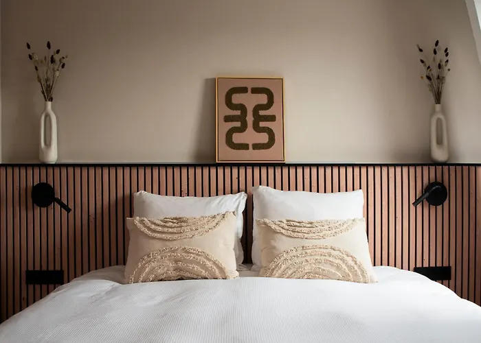 Stadsherberg De Poshoorn 2*