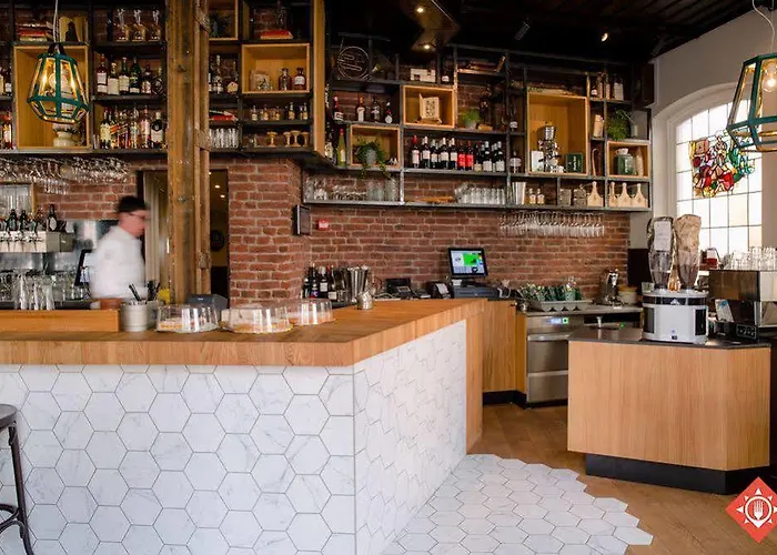 Stadsherberg De Poshoorn ホテル 2*